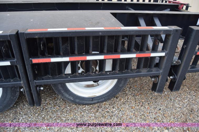 image for item L1239 2010 Behnke sprayer trailer