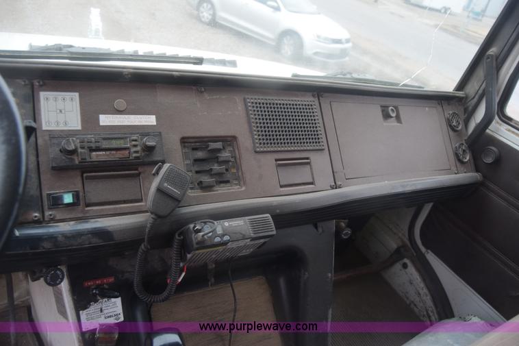 image for item L1242 1990 Mack CS300P feed truck