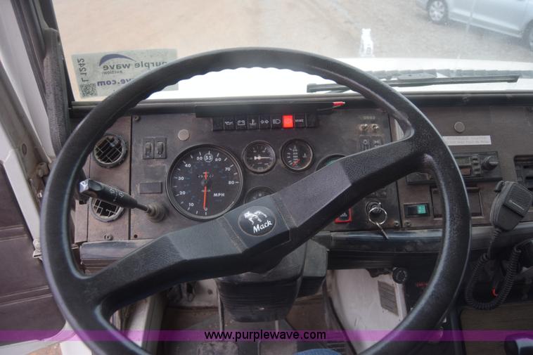 image for item L1242 1990 Mack CS300P feed truck