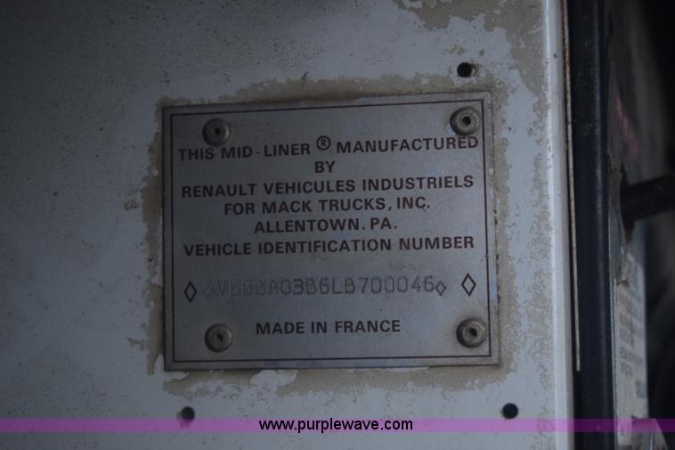 image for item L1242 1990 Mack CS300P feed truck