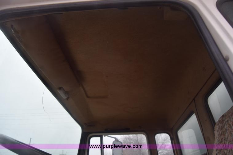 image for item L1242 1990 Mack CS300P feed truck