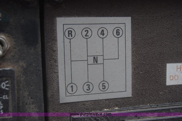 image for item L1242 1990 Mack CS300P feed truck