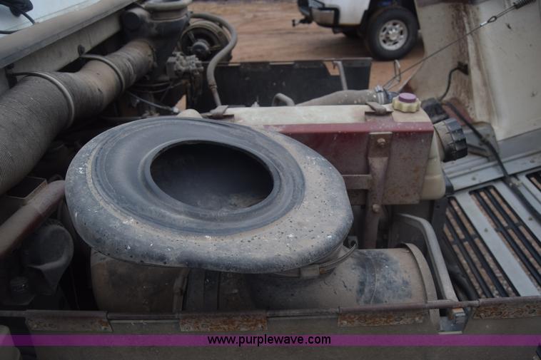 image for item L1242 1990 Mack CS300P feed truck