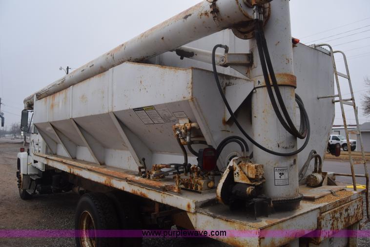 image for item L1242 1990 Mack CS300P feed truck