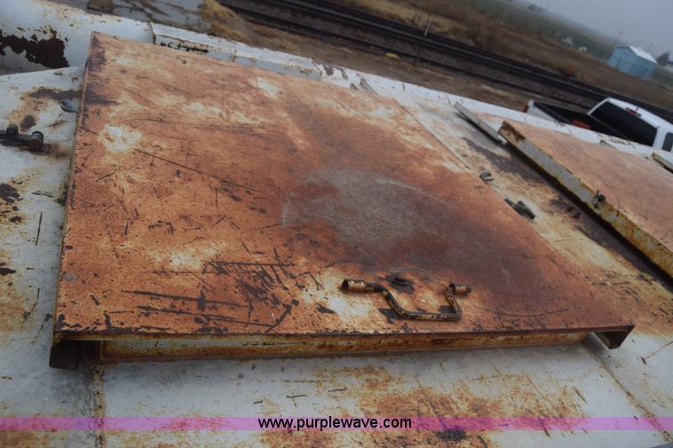 image for item L1242 1990 Mack CS300P feed truck