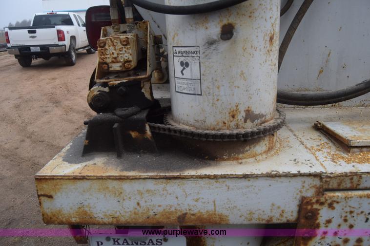 image for item L1242 1990 Mack CS300P feed truck