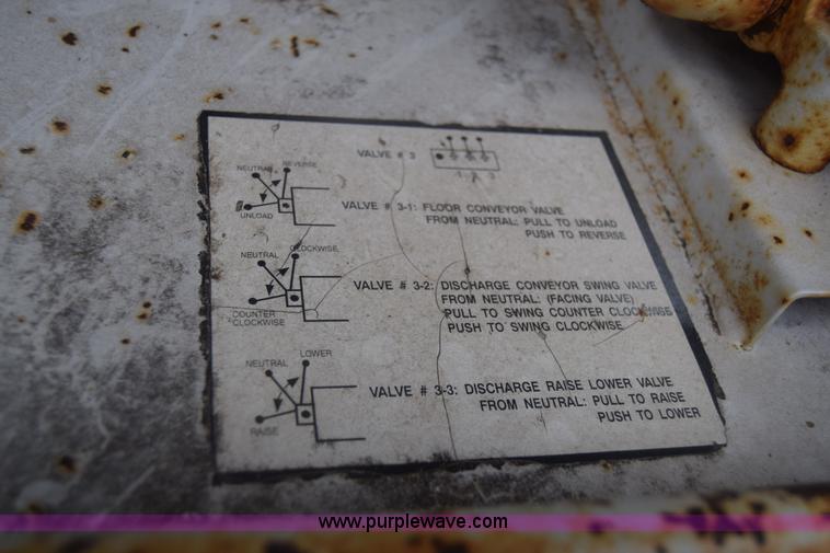 image for item L1242 1990 Mack CS300P feed truck