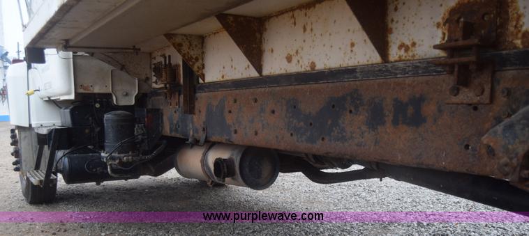 image for item L1242 1990 Mack CS300P feed truck