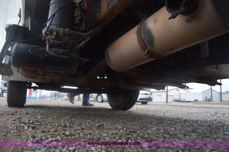 image for item L1242 1990 Mack CS300P feed truck