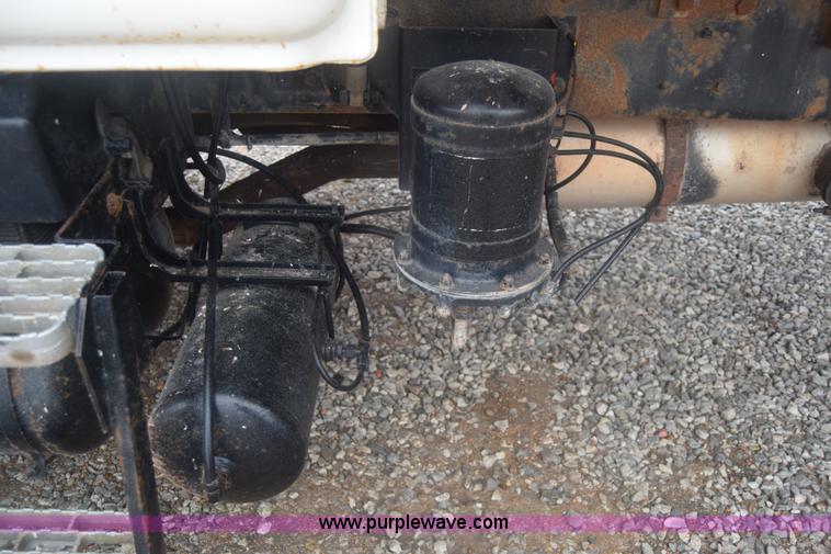 image for item L1242 1990 Mack CS300P feed truck