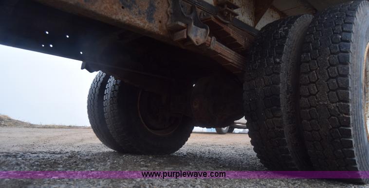 image for item L1242 1990 Mack CS300P feed truck