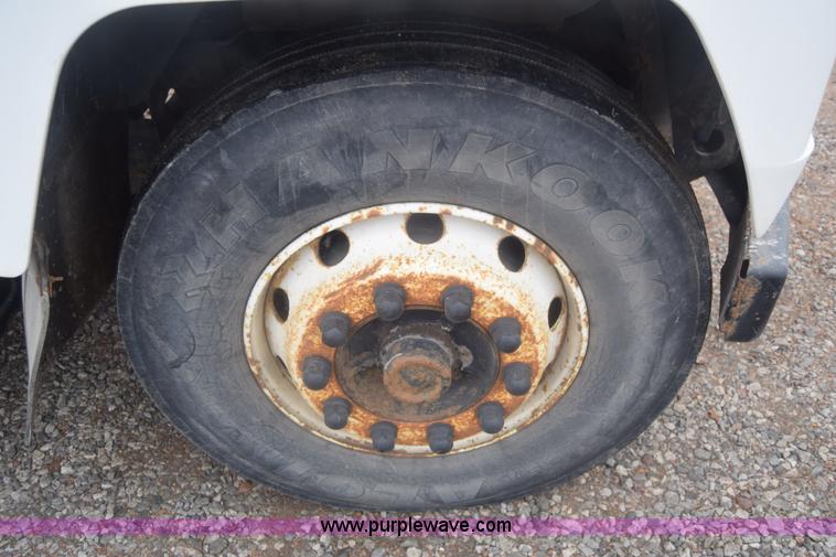 image for item L1242 1990 Mack CS300P feed truck