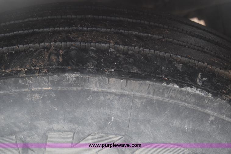 image for item L1242 1990 Mack CS300P feed truck