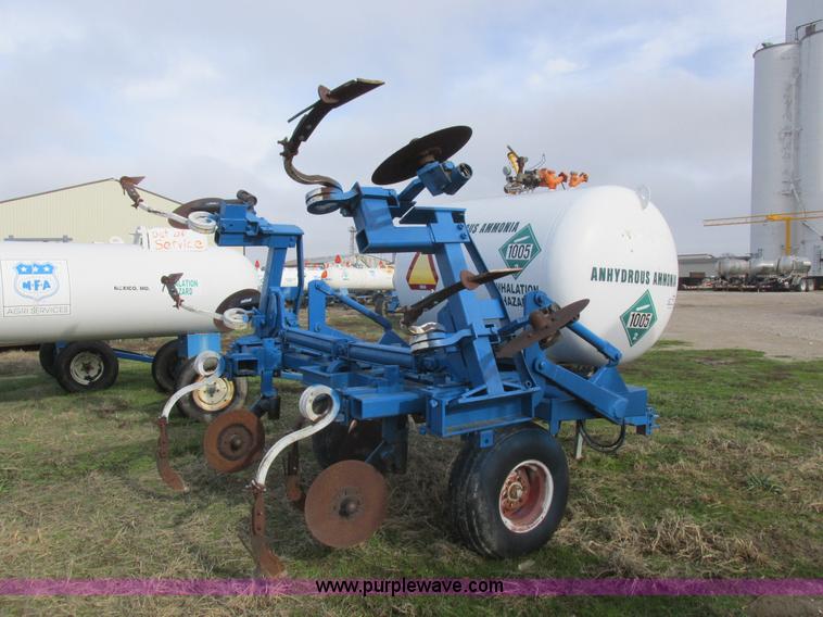 image for item L4228 Trinity side dress applicator