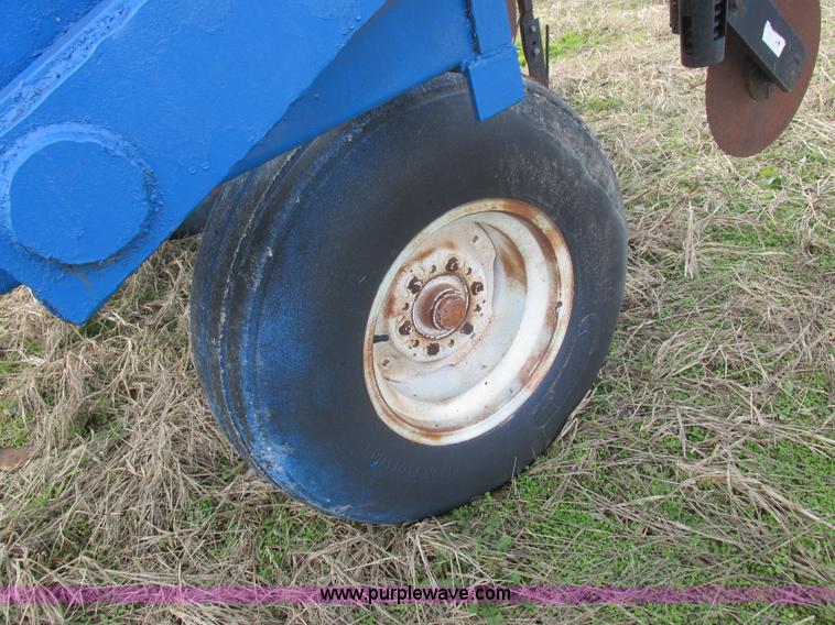 image for item L4228 Trinity side dress applicator