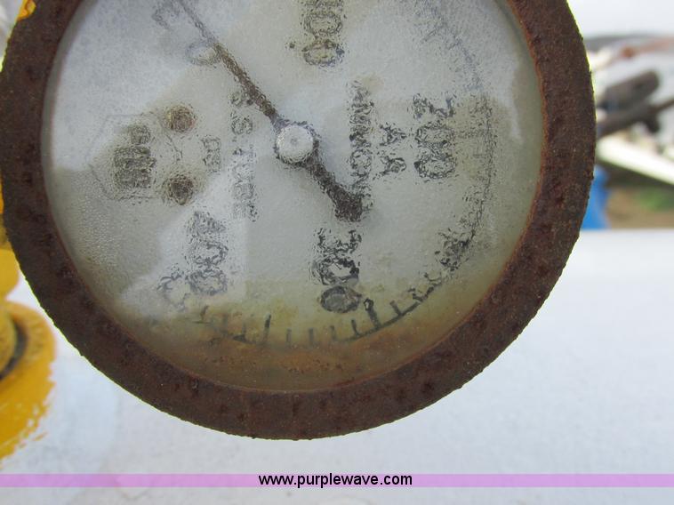 image for item L4228 Trinity side dress applicator