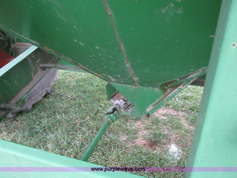 image for item N9336 Unverferth GC4500 grain cart