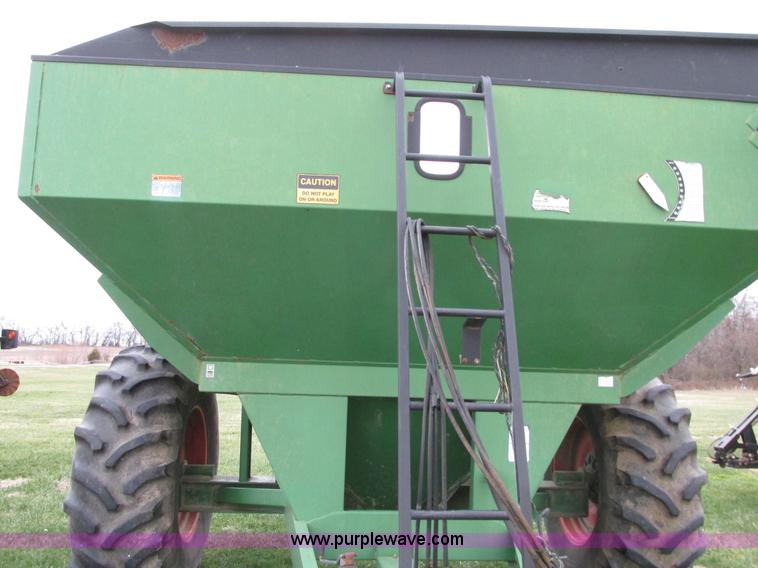 image for item N9336 Unverferth GC4500 grain cart