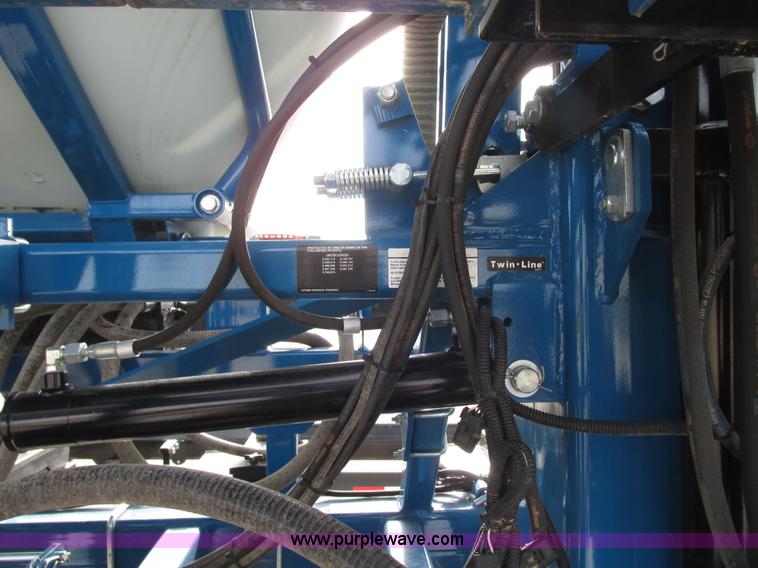 image for item N9345 2013 Kinze 3600 split row planter