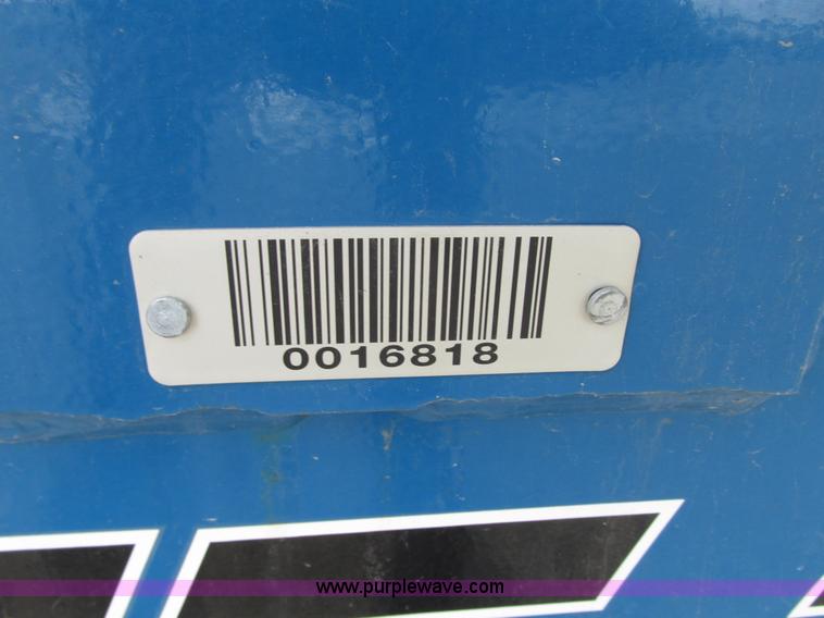 image for item N9345 2013 Kinze 3600 split row planter