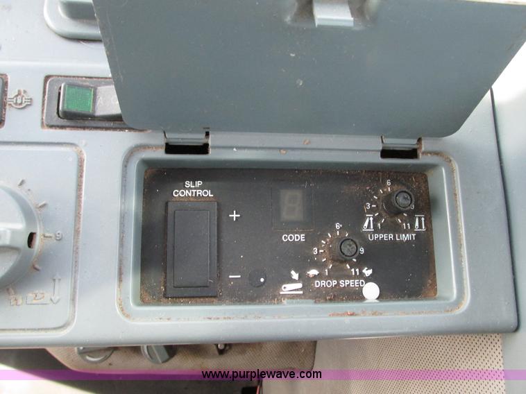 image for item N9346 1997 Case IH 8930 MFWD tractor