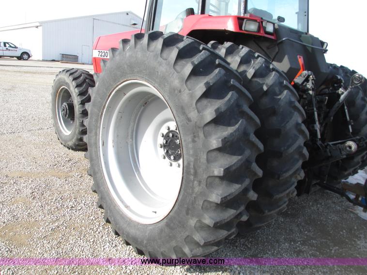 image for item N9347 1989 Case IH 7120 MFWD tractor