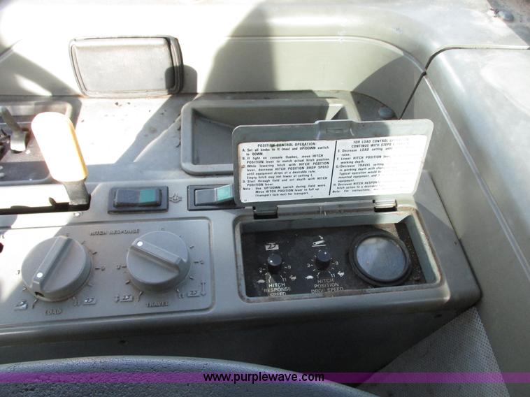 image for item N9347 1989 Case IH 7120 MFWD tractor