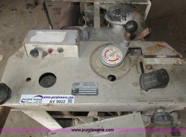 image for item AV9022 Edco SS18-18F concrete saw