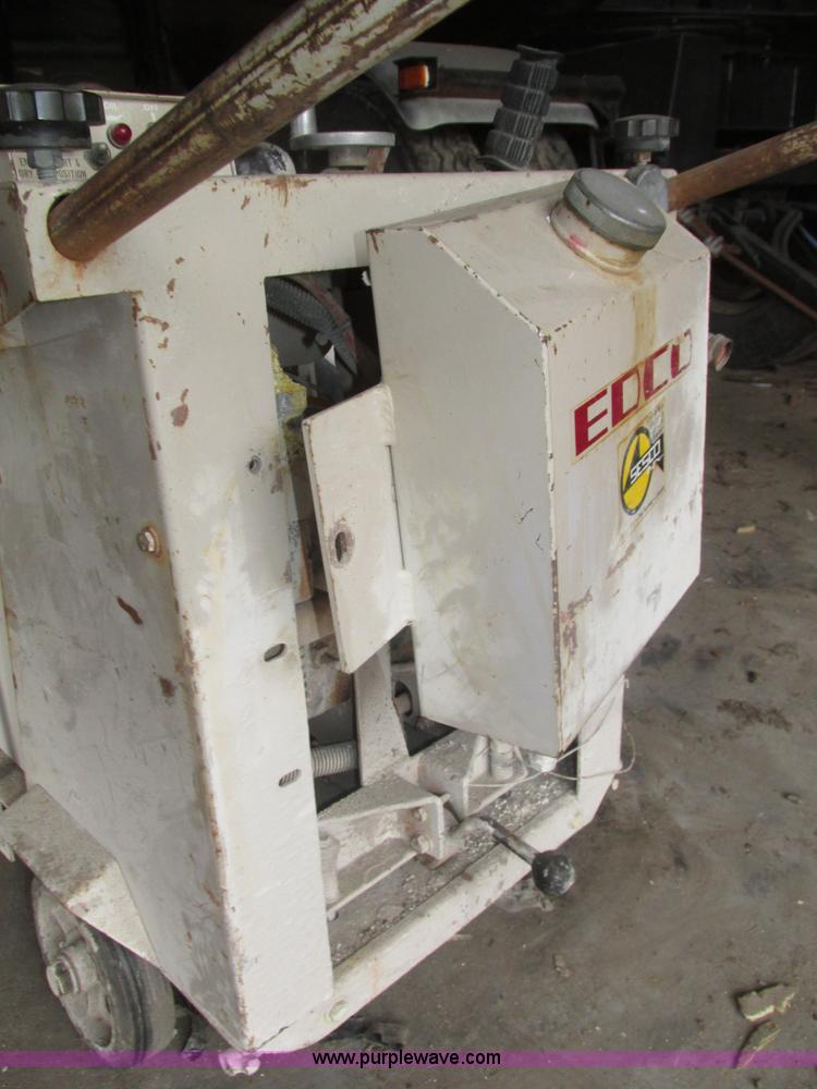 image for item AV9022 Edco SS18-18F concrete saw