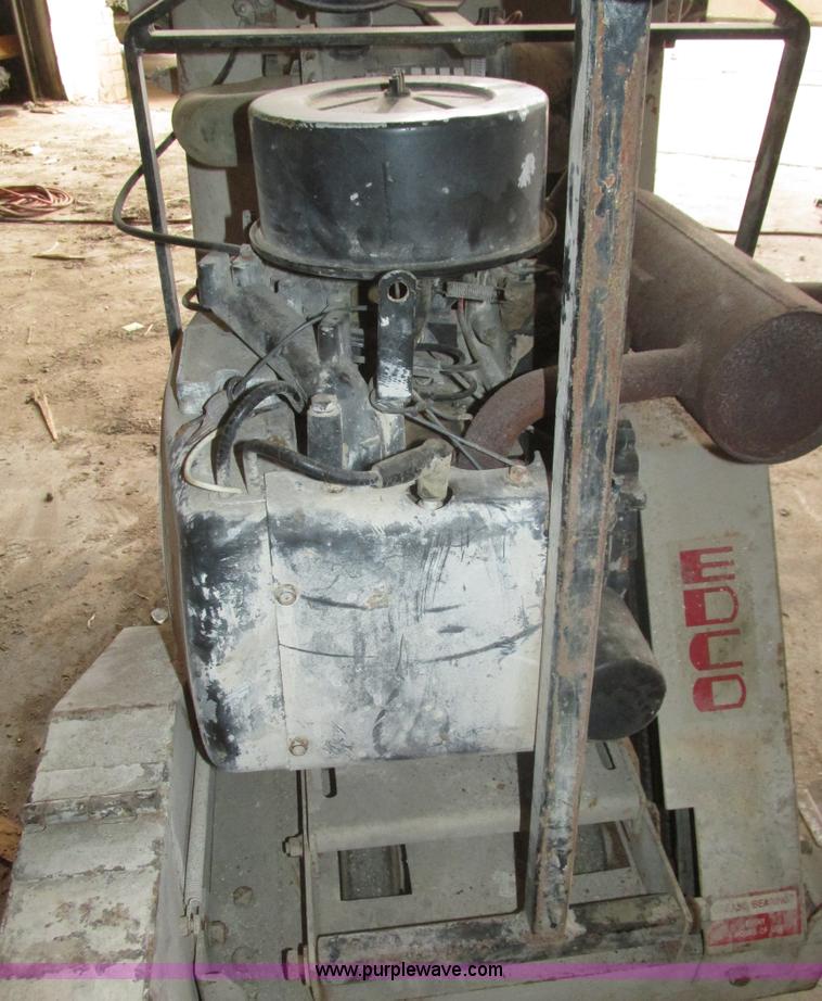 image for item AV9022 Edco SS18-18F concrete saw