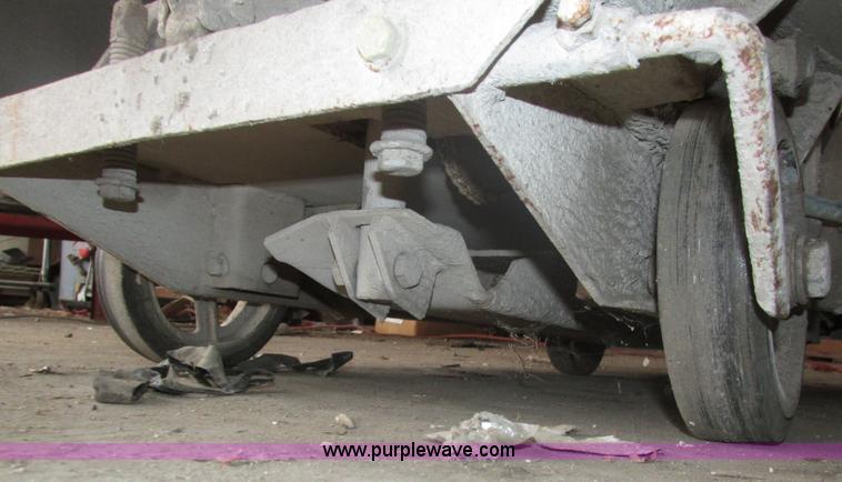 image for item AV9022 Edco SS18-18F concrete saw