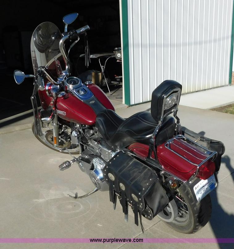 image for item AW9294 2006 Harley Davidson Dyna Wide Glide motorcycle