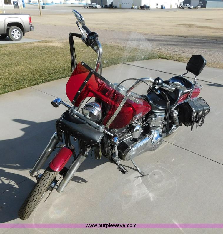 image for item AW9294 2006 Harley Davidson Dyna Wide Glide motorcycle