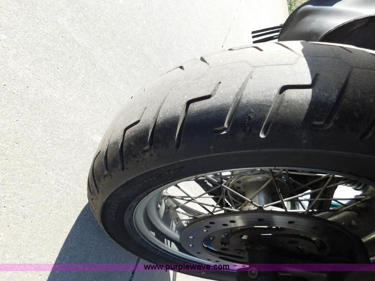 image for item AW9294 2006 Harley Davidson Dyna Wide Glide motorcycle