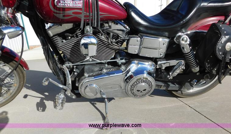 image for item AW9294 2006 Harley Davidson Dyna Wide Glide motorcycle
