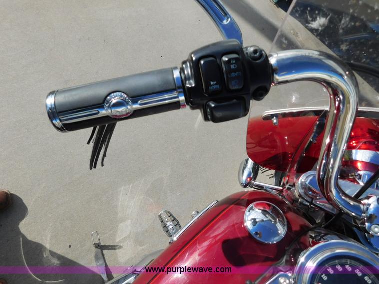 image for item AW9294 2006 Harley Davidson Dyna Wide Glide motorcycle