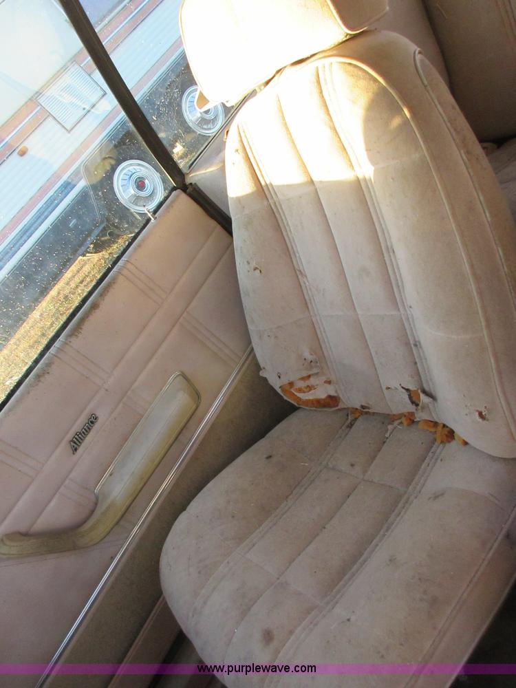 image for item BD9239 1985 Alliance Renault