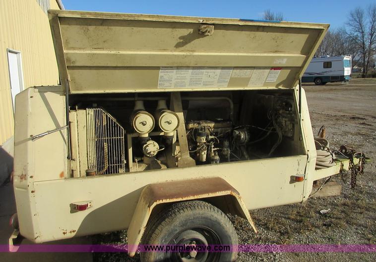 image for item BD9245 Ingersoll Rand 160 air compressor
