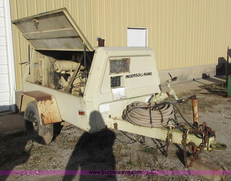 image for item BD9245 Ingersoll Rand 160 air compressor
