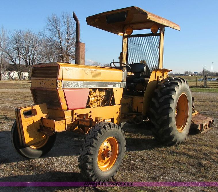 image for item BD9246 Case IH 585 tractor