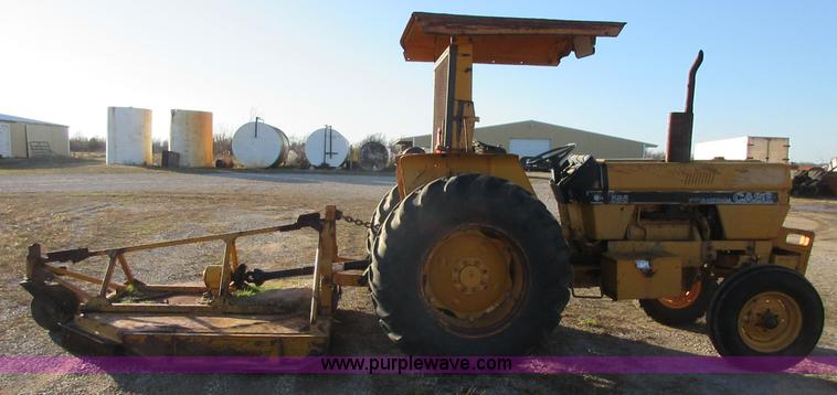 image for item BD9246 Case IH 585 tractor