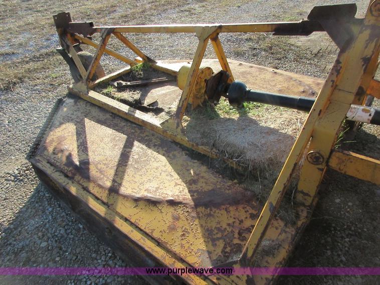 image for item BD9246 Case IH 585 tractor