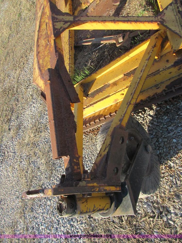 image for item BD9246 Case IH 585 tractor