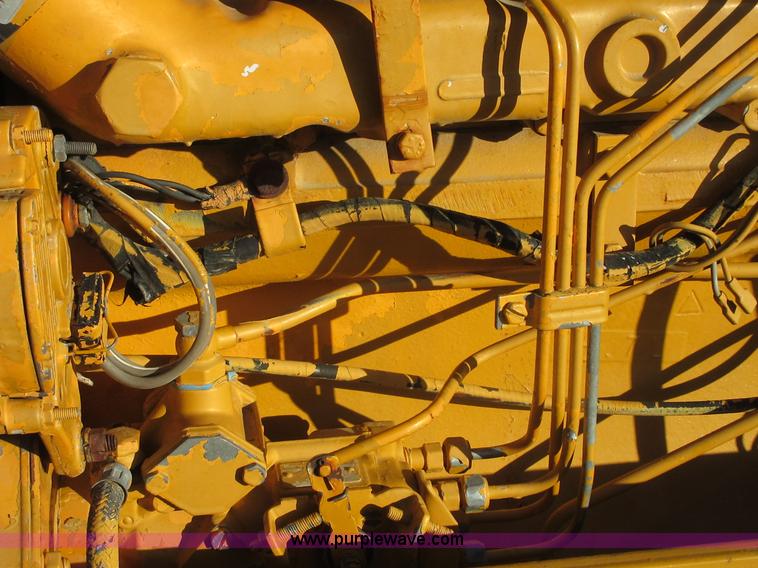 image for item BD9246 Case IH 585 tractor