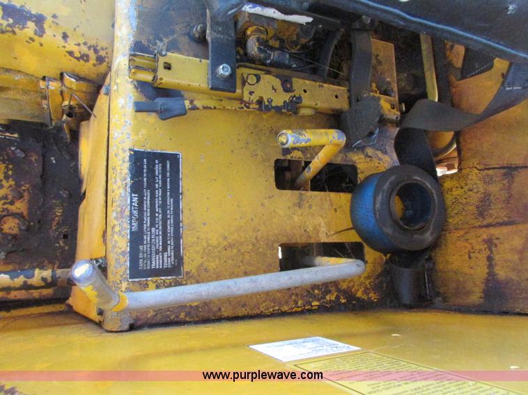 image for item BD9246 Case IH 585 tractor