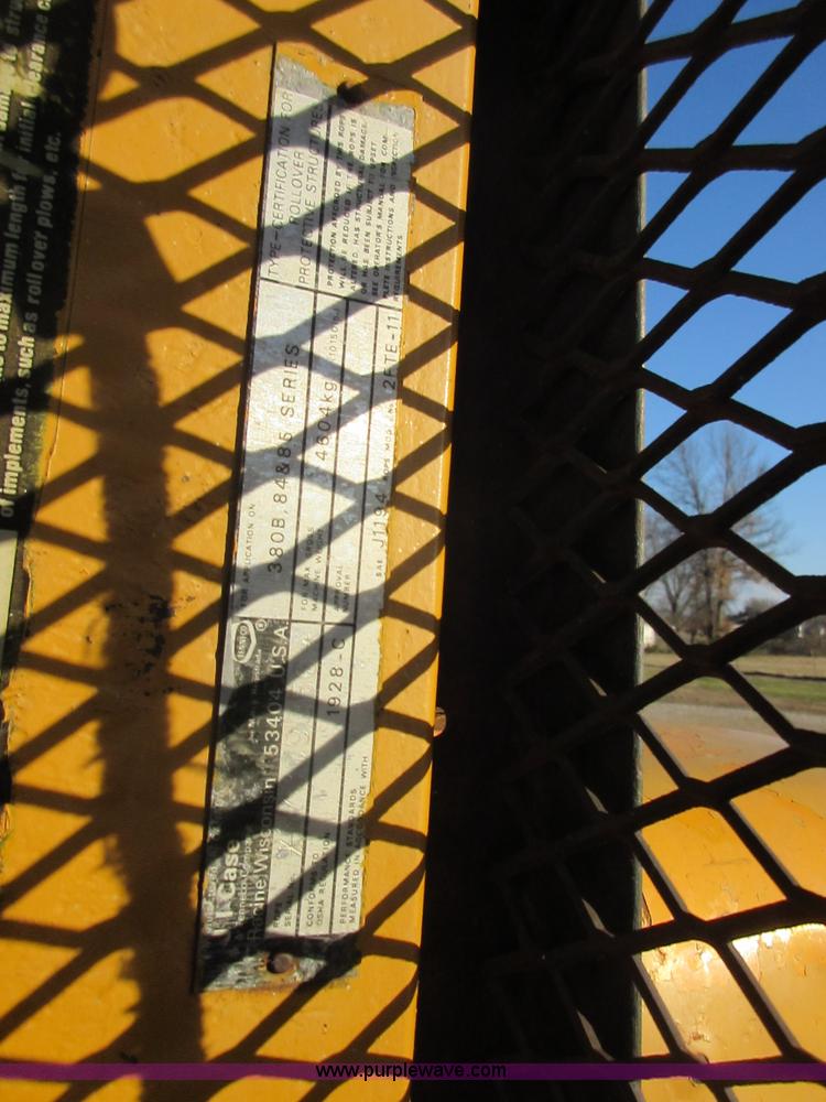 image for item BD9246 Case IH 585 tractor