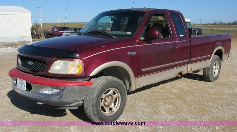 image for item BD9249 1997 Ford F150 SuperCab pickup truck