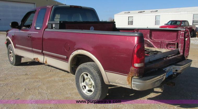 image for item BD9249 1997 Ford F150 SuperCab pickup truck