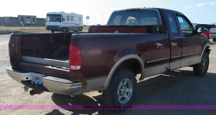 image for item BD9249 1997 Ford F150 SuperCab pickup truck