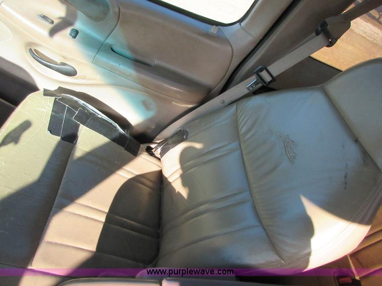 image for item BD9249 1997 Ford F150 SuperCab pickup truck